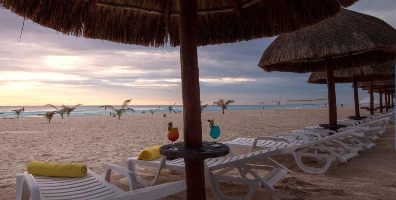 Beachfront Getaway Condo Cancún Zewnętrze zdjęcie